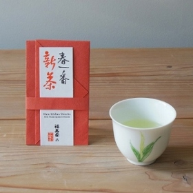一足早く新緑の息吹をお届け「初摘み行事」を行いました